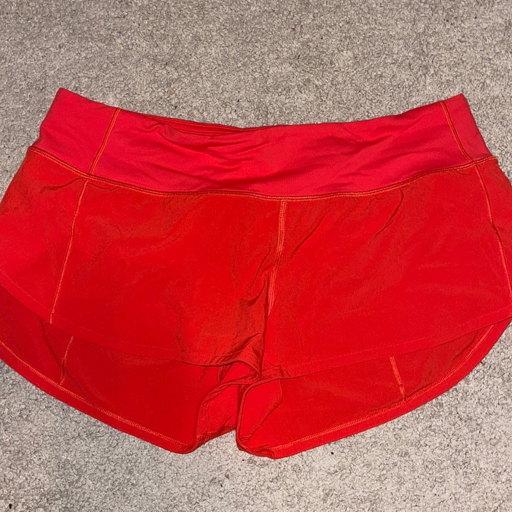 Lulu Lemon speed up 2.5” shorts